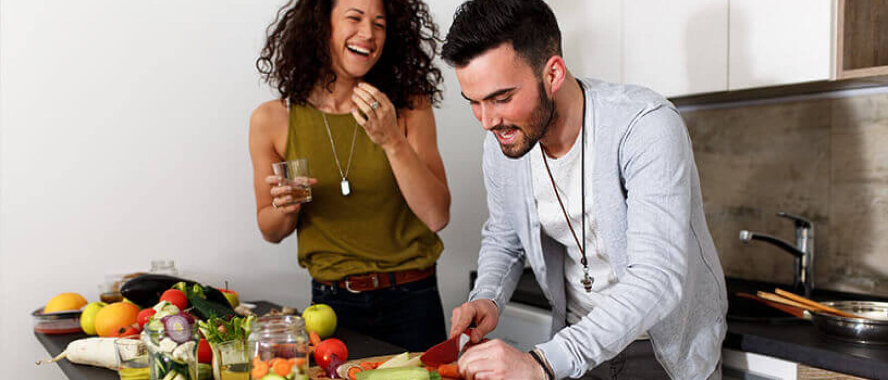 4 Health Benefits of Adult Friendships—and How to Create New Ones