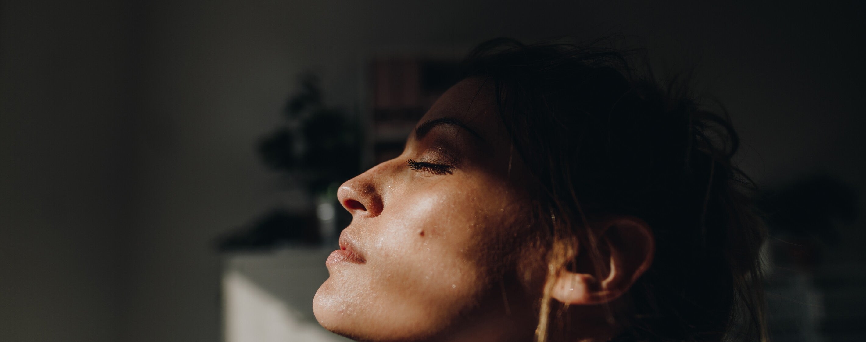6 Ways to Make It Easier to Wake Up in the Morning