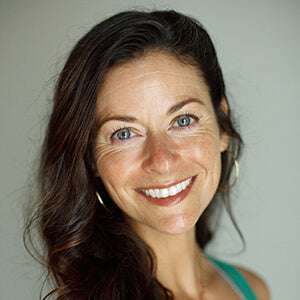 Alison Scola